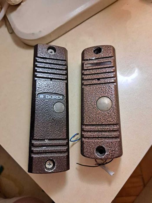 Домофон Slinex SL-10IP. WiFi. 2 канали. 2 панелі виклику. 12V або 220V