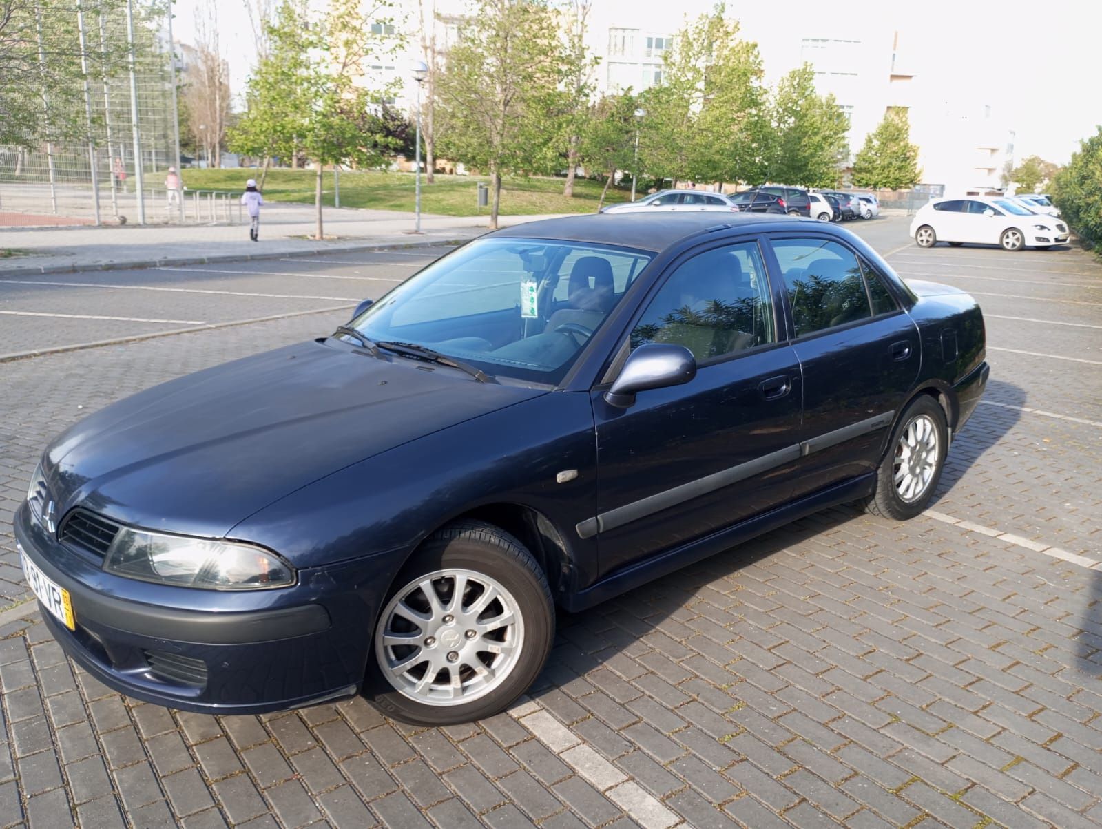 Mitsubishi Carisma 1.3 de 2003 Poucos Kms