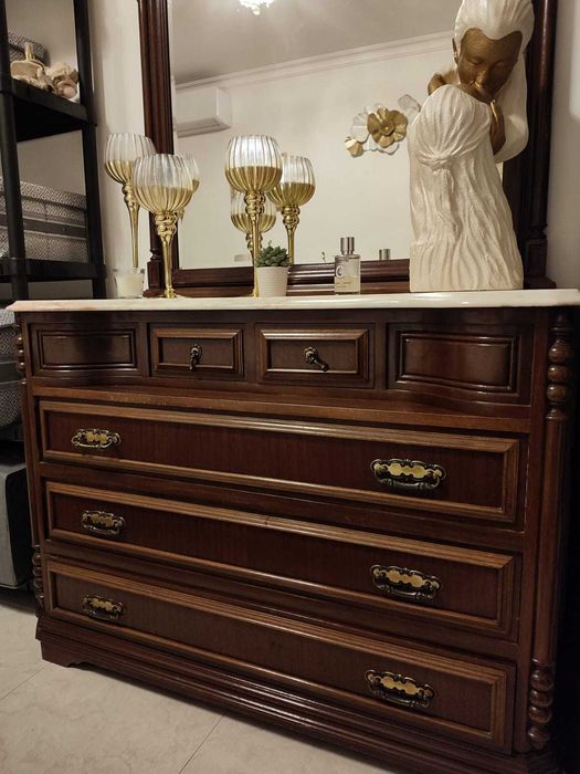 Mobília de quarto com pedra mármore, vintage.