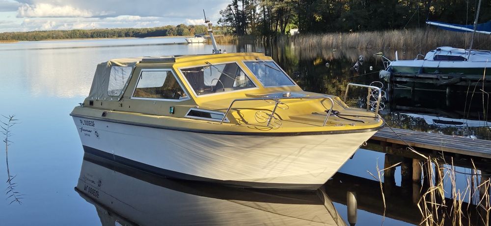 Łódź motorowa Finmaster Finmar Captain, łódź kabinowa, motorówka