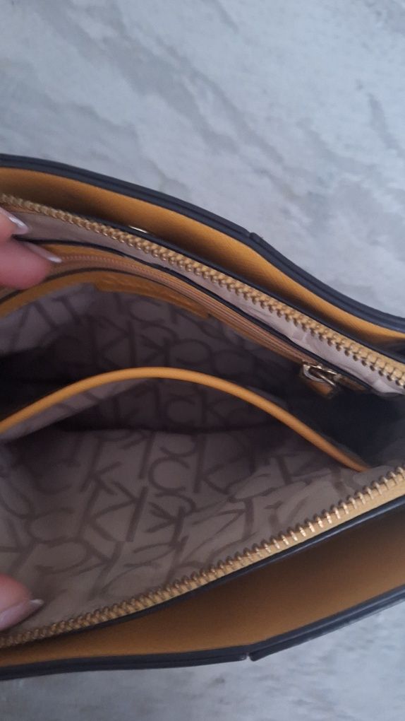 Listonoszka oryginalna Calvin Klein