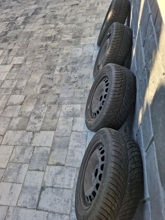 5/112/15комплект в зборі з volkswagen з зимовою резиною
