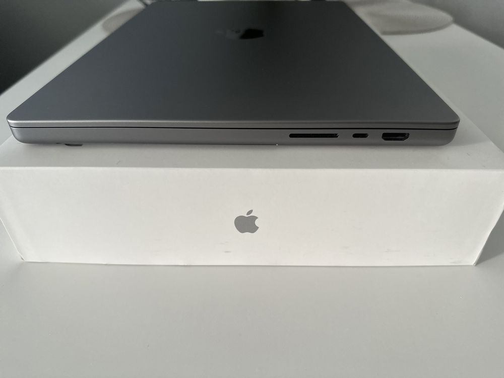 16 MacBook Pro mit Apple m2 pro Chip