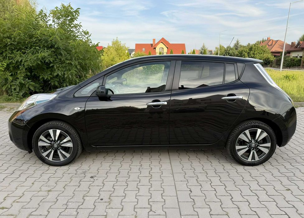 Nissan Leaf      2016