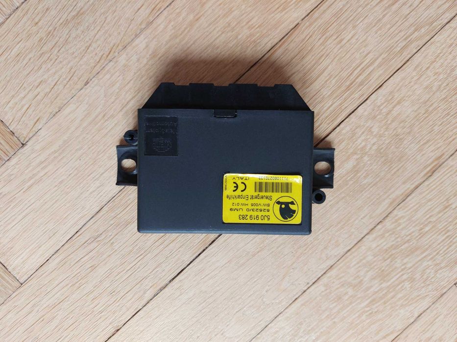 centralka czujników cofania PDC skoda fabia II