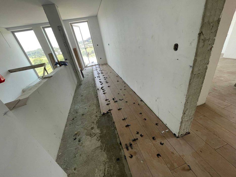 F.S.S – Ladrilhador / Revestimento Cerâmico | Agueda