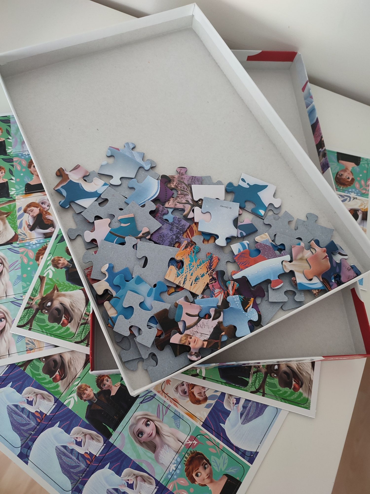Puzzle Frozen Kraina Lodu i domino