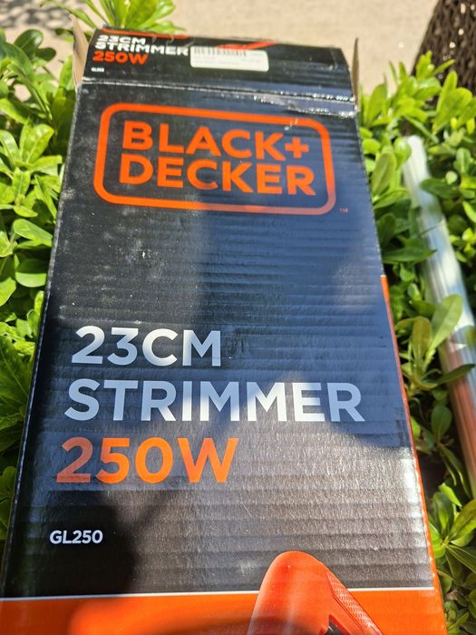 Aparador e Cortador Relva Como novo, Black & Decker usado