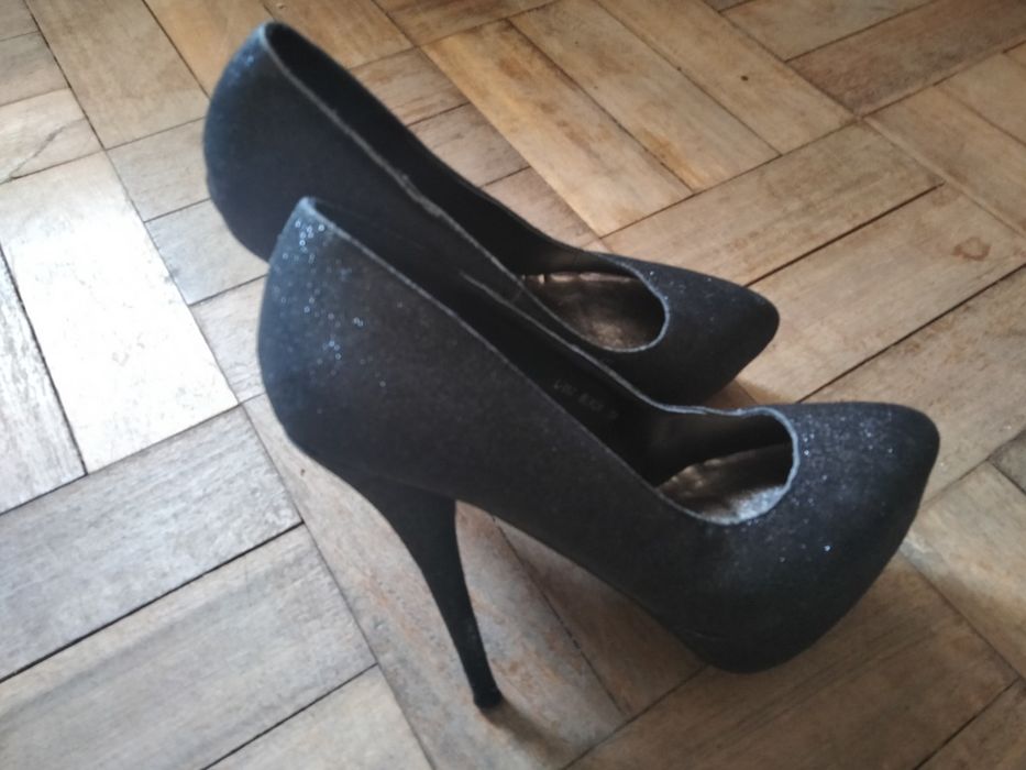 Sapato de Cerimónia Preto com Brilhantes