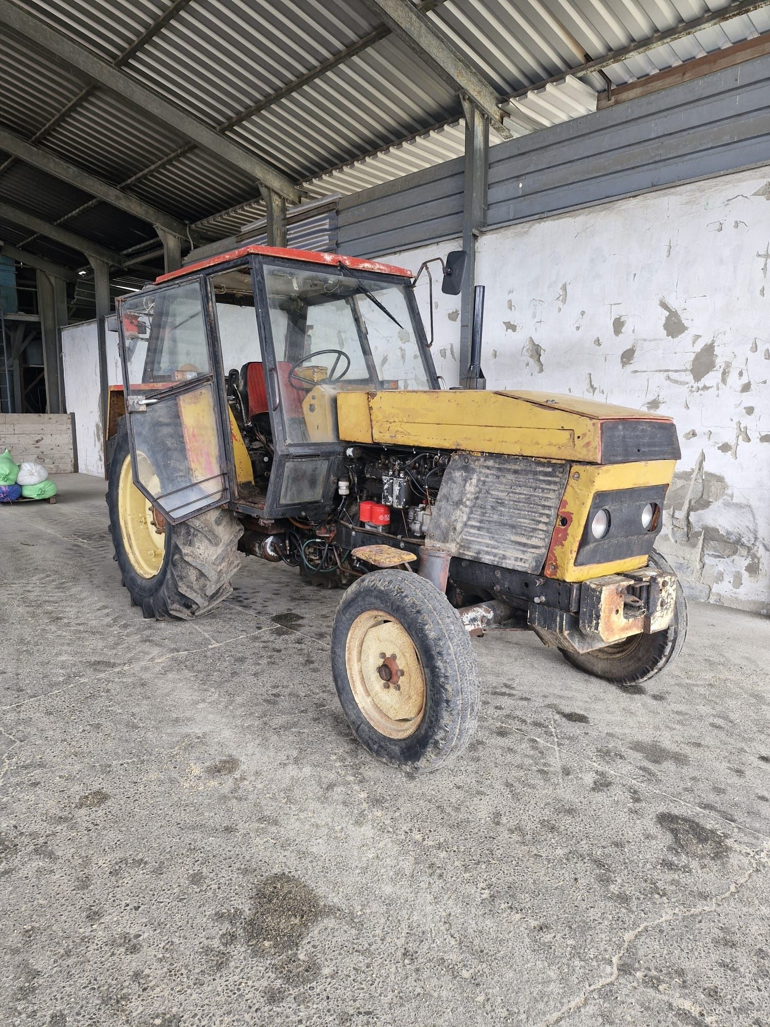 Ursus 1222, nie 1212, 1201, 1224, 1214, 1204 zetor 12011, 12111.