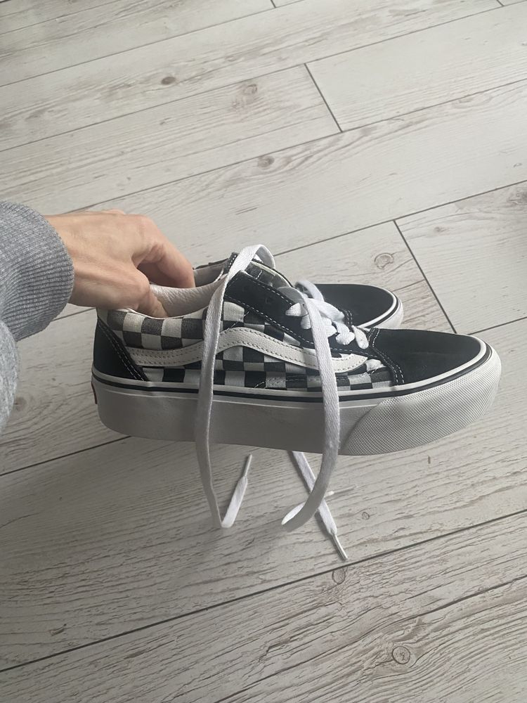 Vans’y w szachownicę