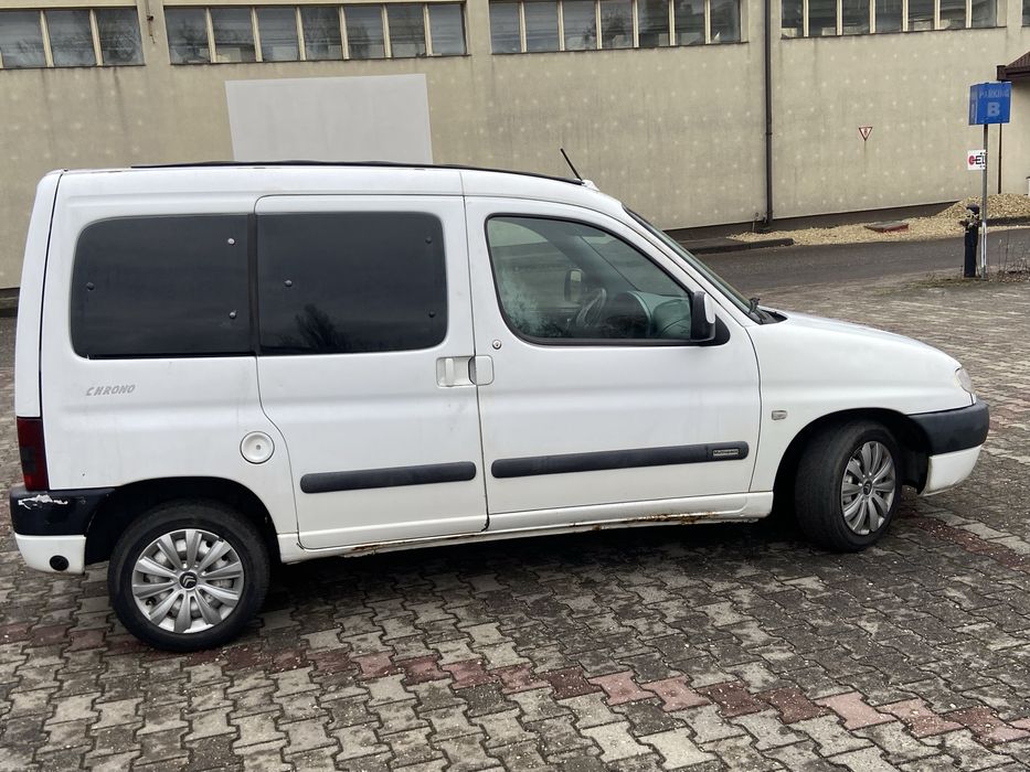 Citroen berlingo beznyna 1.4 gaz klima hak el szyby