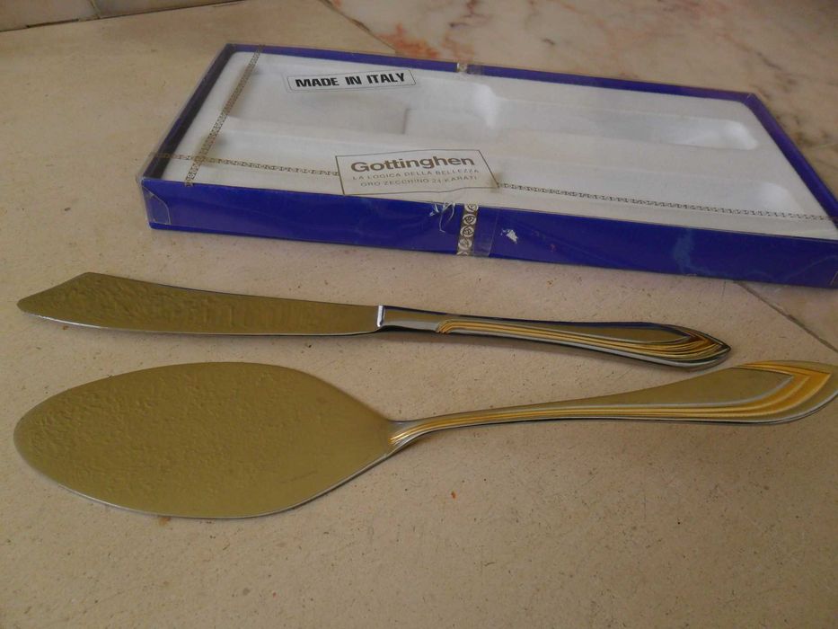 Faca e Espátula inox e ouro 24K GOTTINGHEN