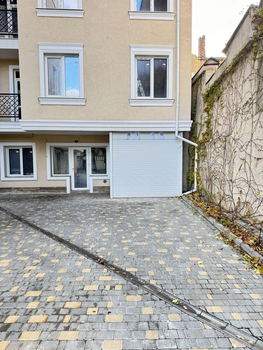 Здам  в аренду паркомісце