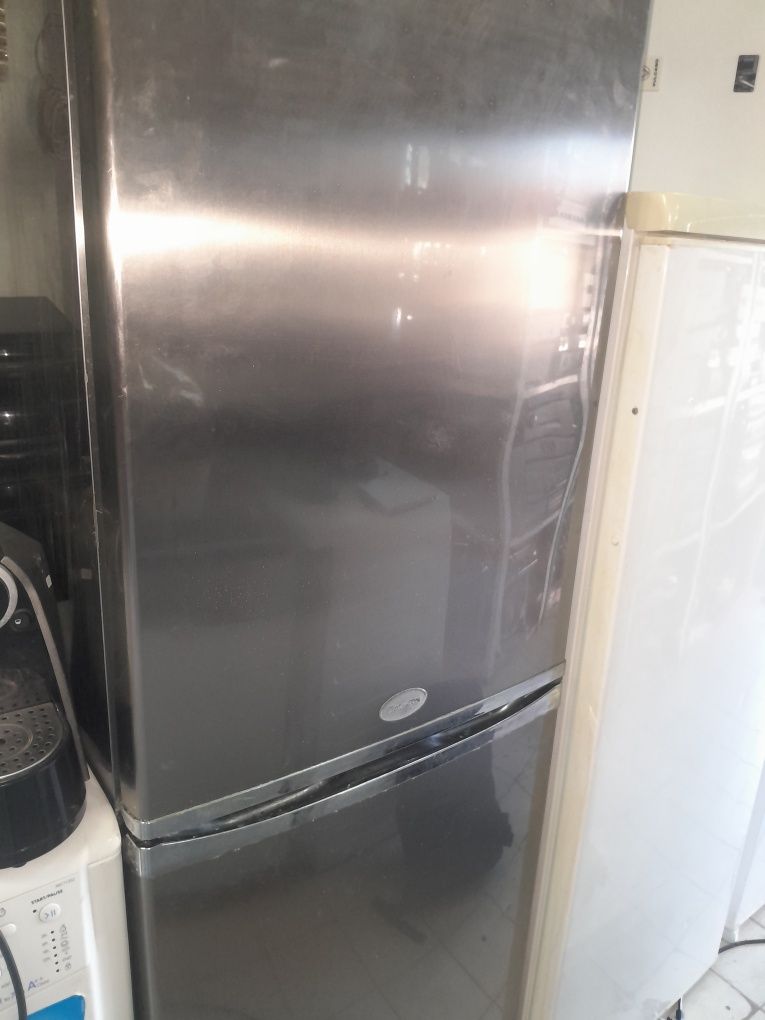 Combinado wrillpooll cinzento inox 200€