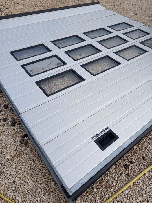 Brama segmentowa panelowa przemysłowa 405x393