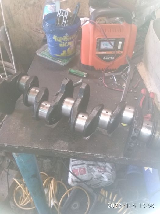 Продам коленвал 2101