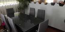 Conjunto mesa e cadeiras