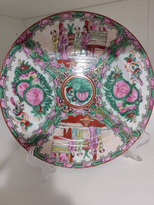 Prato De Porcelana Vintage Chinês Familia Rose Medalhão grande