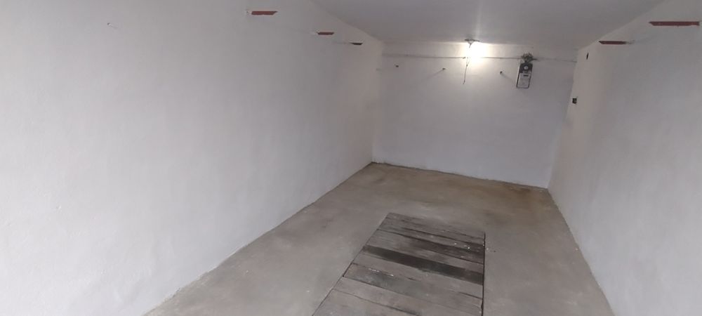 Garaż murowany w zabudowie szeregowej Świdnica ul Słowackiego 18 m2