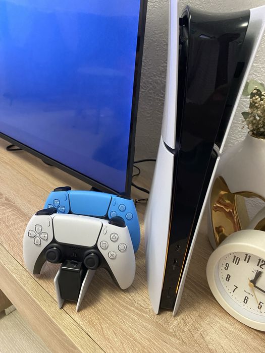 Playstation 5 Slim 360 дней максммальной подписки 2 джойстика, зарядка
