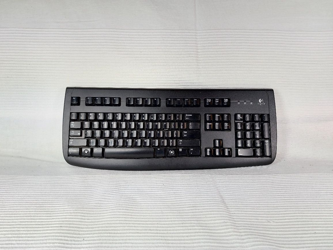 Czarna Klawiatura Membranowa Logitech Deluxe 250 Keyboard Przewodowa