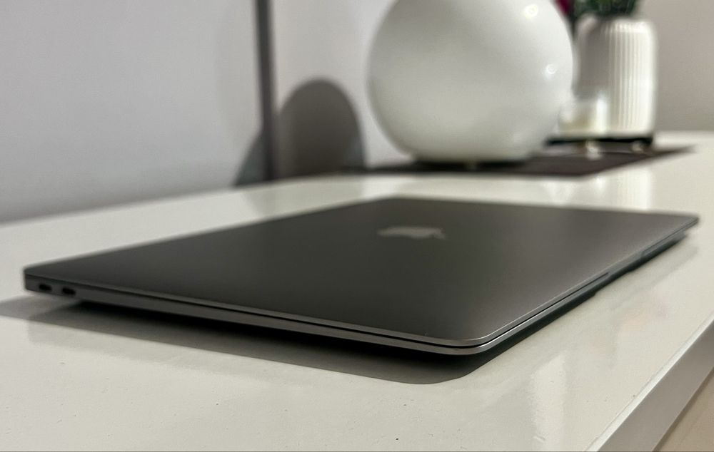 MacBook Air 13” (2020, Intel i5, 8GB RAM, 256GB SSD) – Gdynia