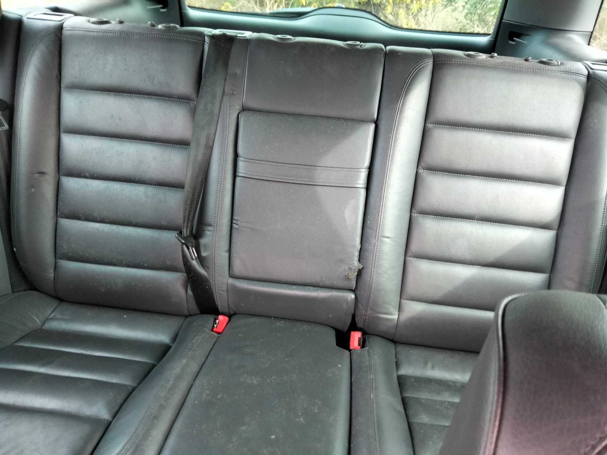 VW Touareg 4,2 benzyna automat