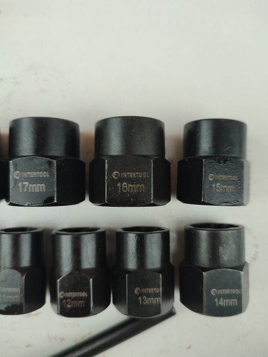 Набор экстракторов INTERTOOL SD-8008 для поврежденных болтов и гаек