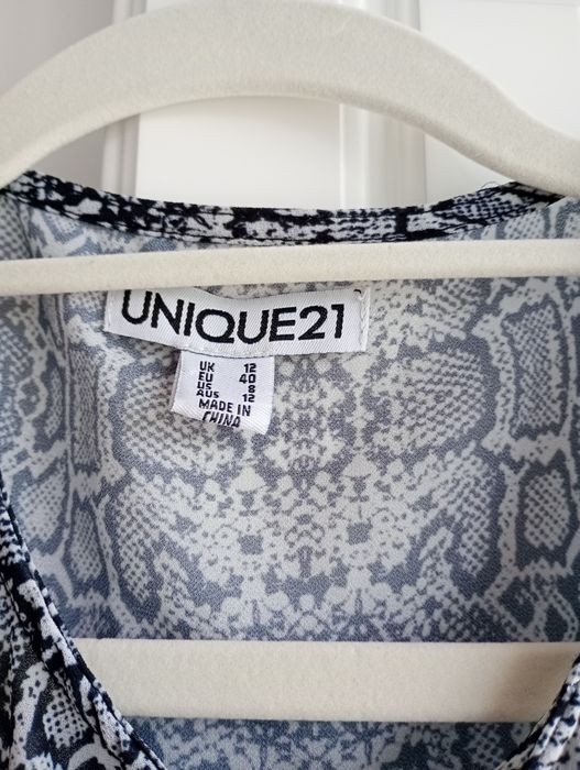 Sukienka unique rozmiar 38-40