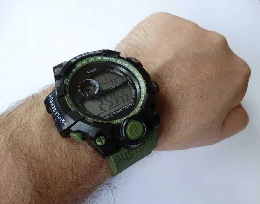 Wojskowy zegarek elektroniczny SPORT cyfrowy wisiorek wodoodporny WR30