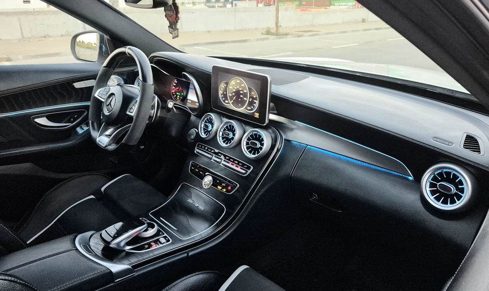 MERCEDES C63S AMG 510 CV V8 4.0 BI_TURBO 2018