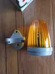 Lampa sygnalizacyjna kogut LED z anteną do napędów bram