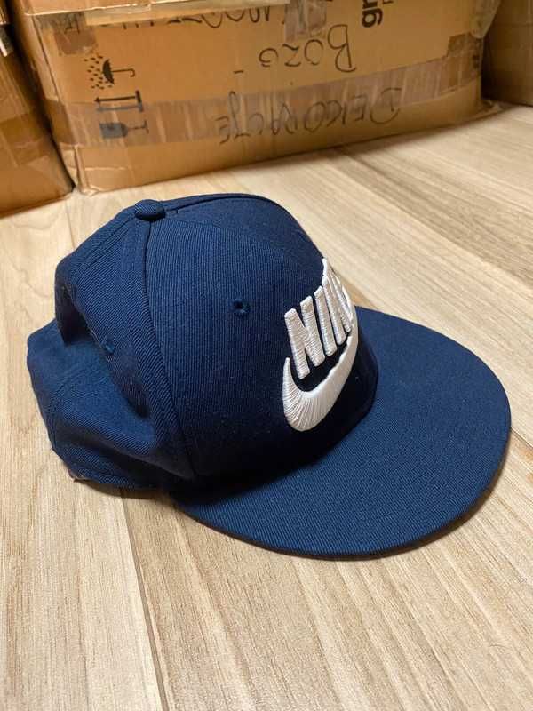 Męska granatowa czapka Nike