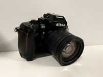 Nikon F4 - 28-200mm f3.8-5.6 Tamron, MB-24, SB-20 - aparat analogowy