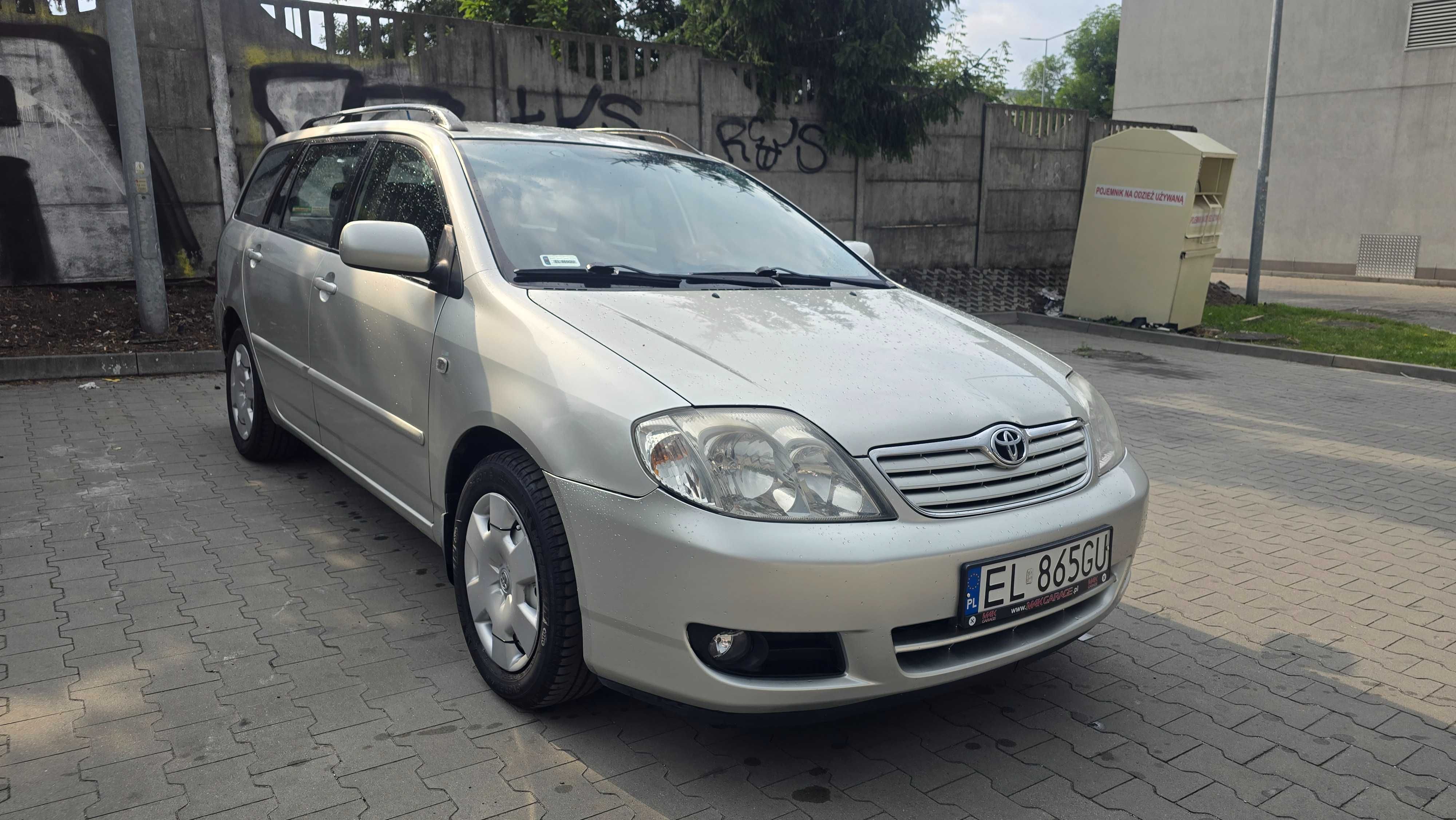 Toyota Corolla Kombi 1.4 D4D - od nowości w rodzinie - Salon POLSKA