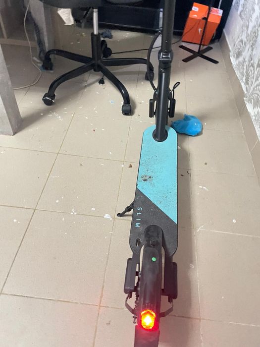 Vendo trotinete electrica  olsson semi nova