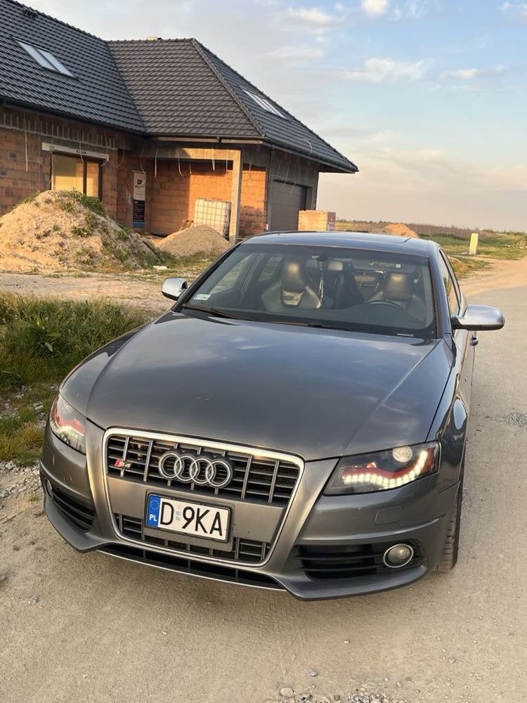 Audi S4 b8 3.0 TFSI QUATTRO