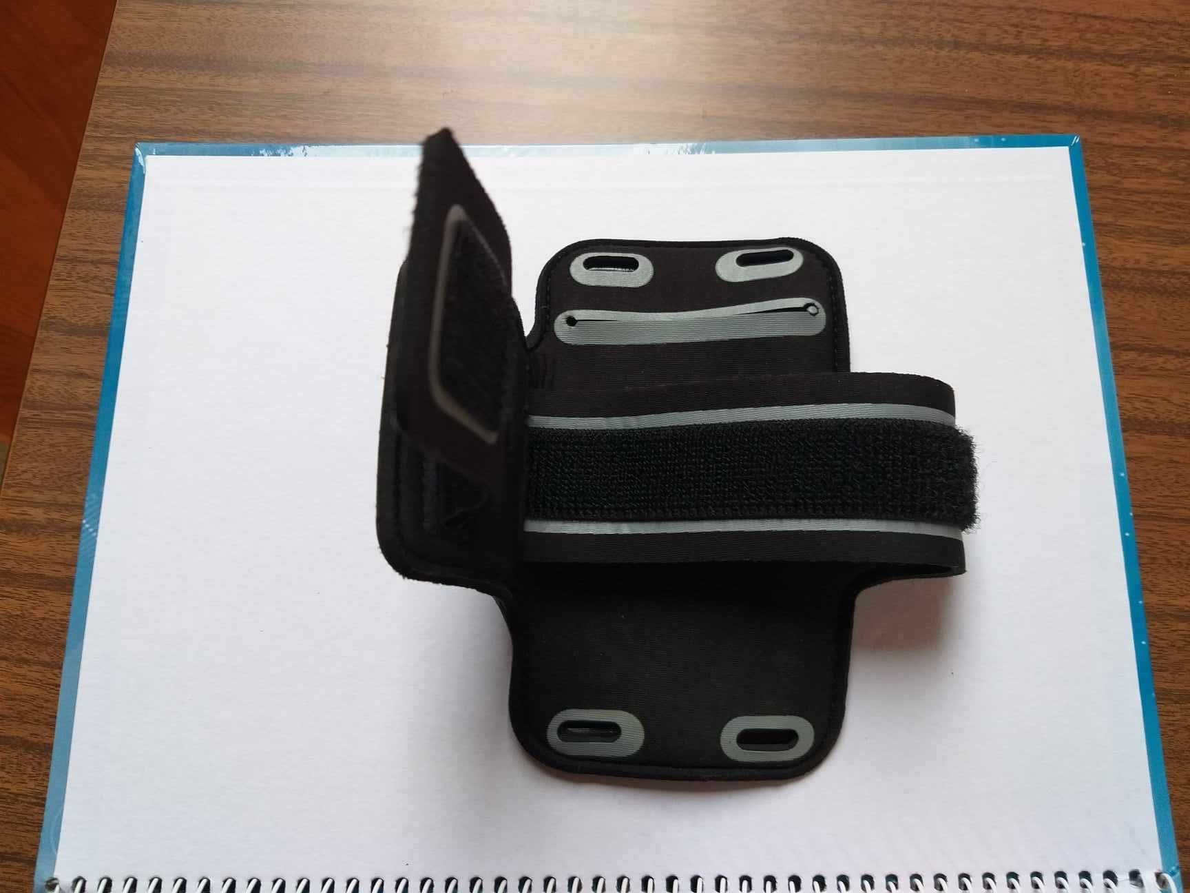 Braçadeira para transportar telemóvel