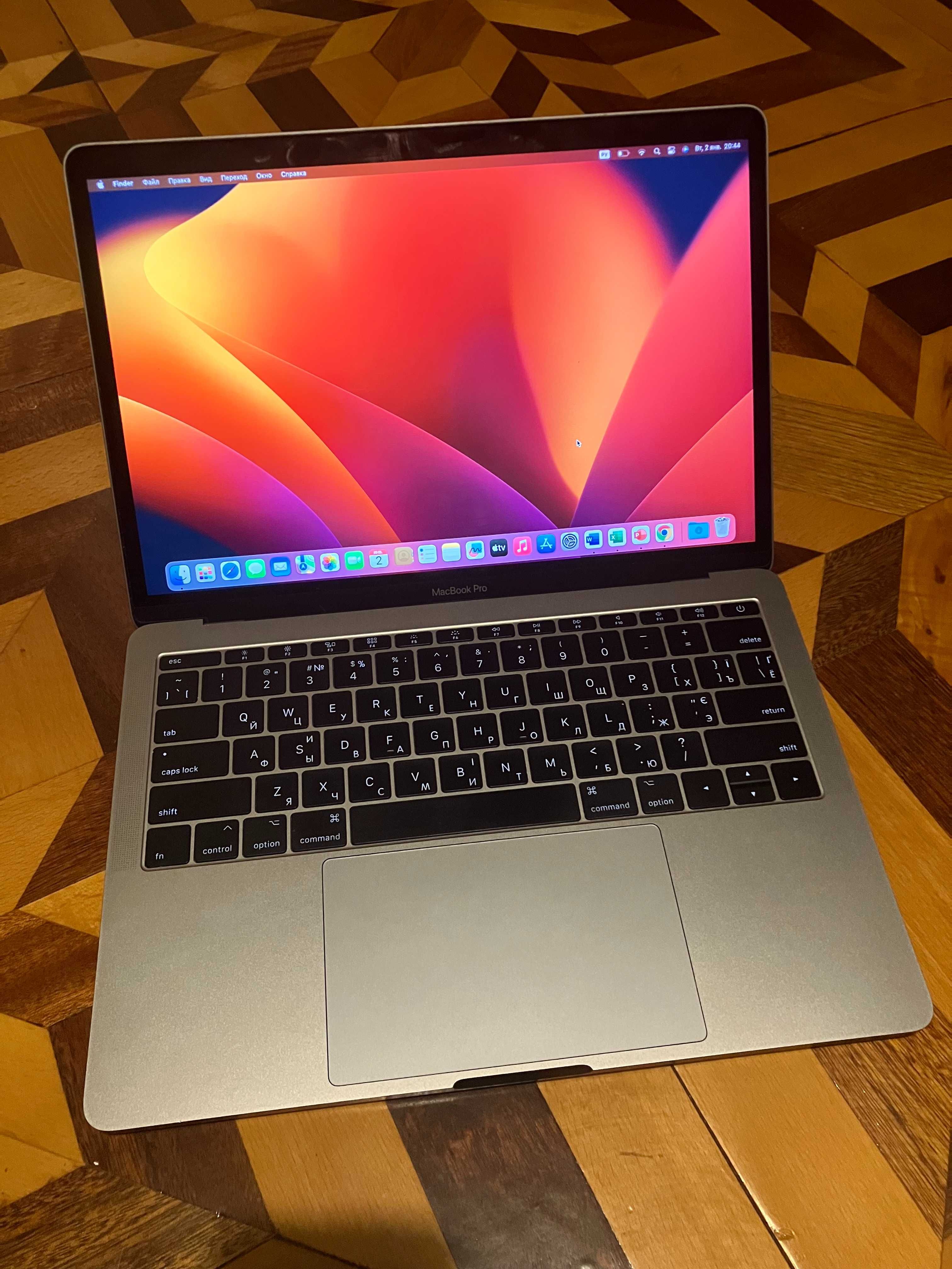 Macbook Pro 2017 I5 8Gb 256Gb SSD 13'' нова батарея !!! 2 цикли