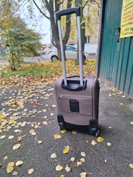 Дорожна валіза 50 см