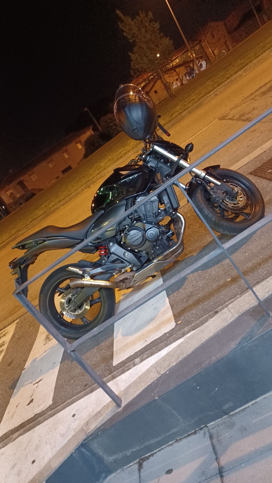 Honda Hornet Cb600f (troca por mota)