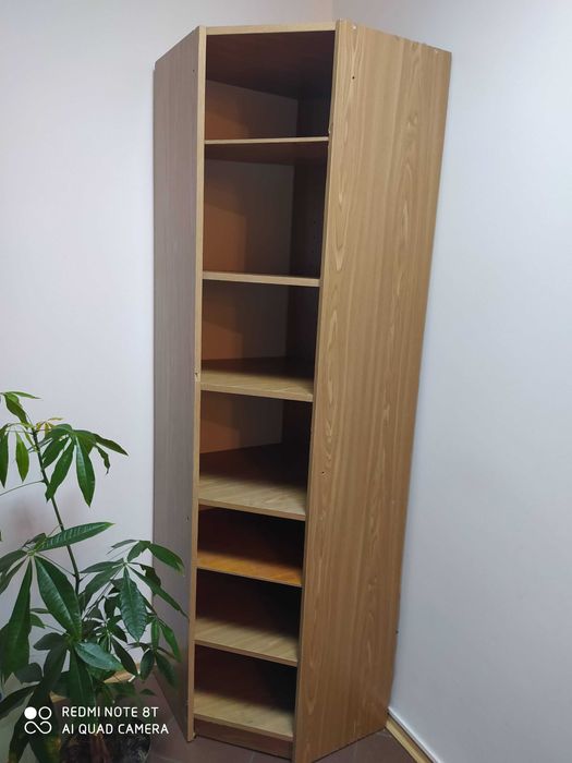 Oddam za darmo regał narożny