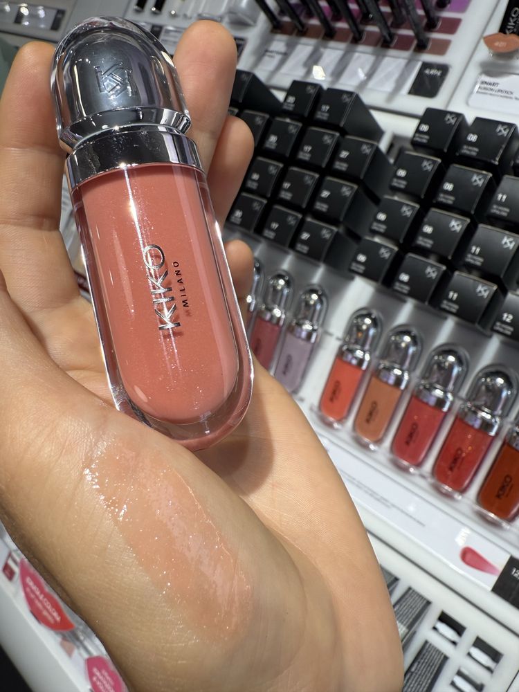 Блиск Kiko milano 3 d hydra lipgloss 01 03 05 17 20 27 33 41 47 49