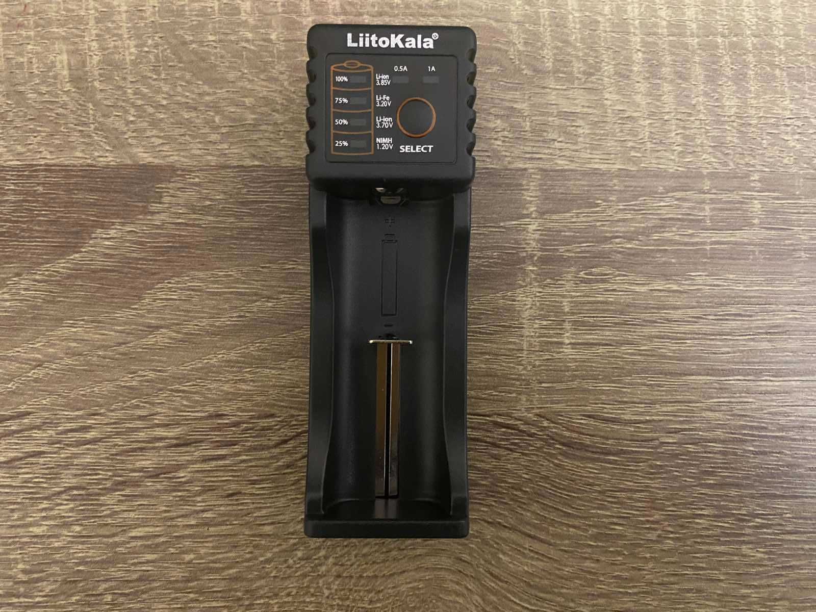 LiitoKala Lіi-100B зарядное для аккумуляторов 18650, АА, ААА
