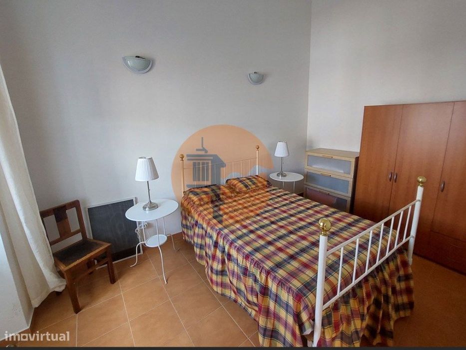 Casa Térrea T1 Zona calma totalmente renovada. Arrendamento de Outu...