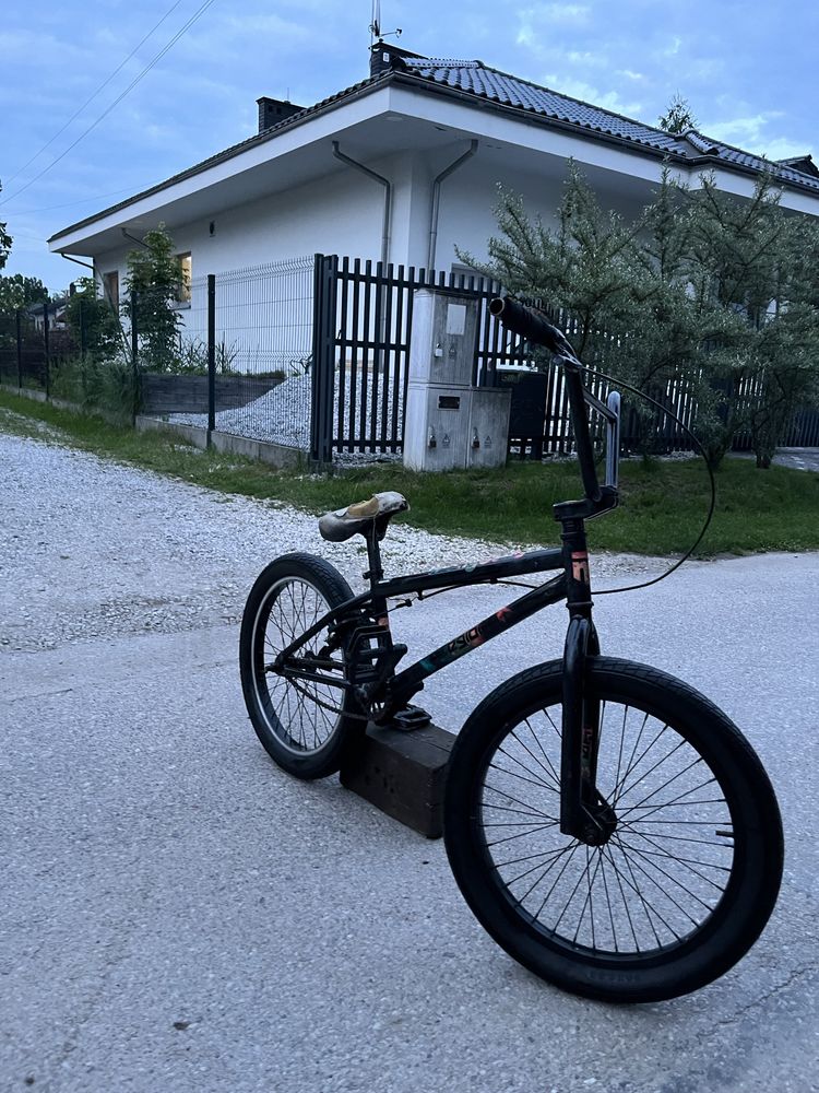 Rower BMX marki mongoose