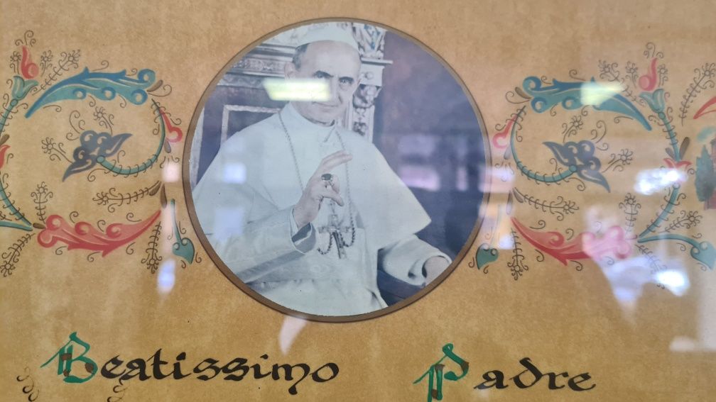 Moldura com coroa em gesso