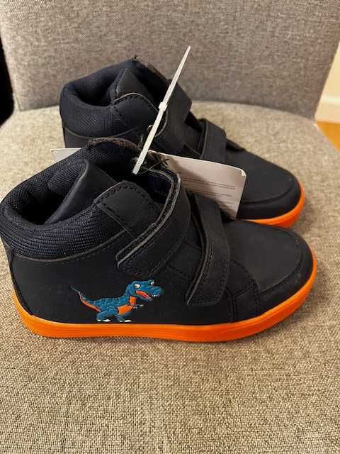 Buty chłopięce o rozmiarze 31 "INTERTEK"