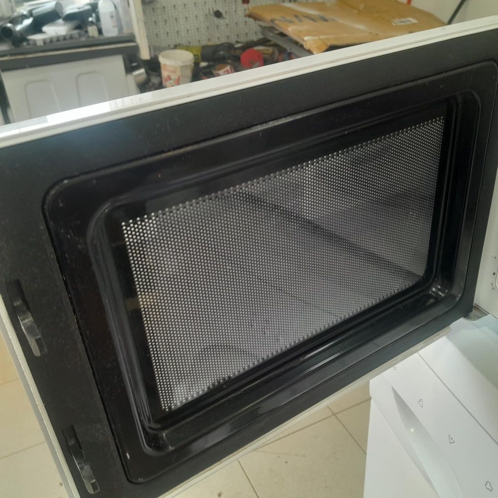 Microondas impecavel com grill marca TEKA